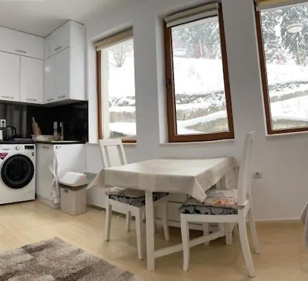 In Out, Grand Monastery, Apartment